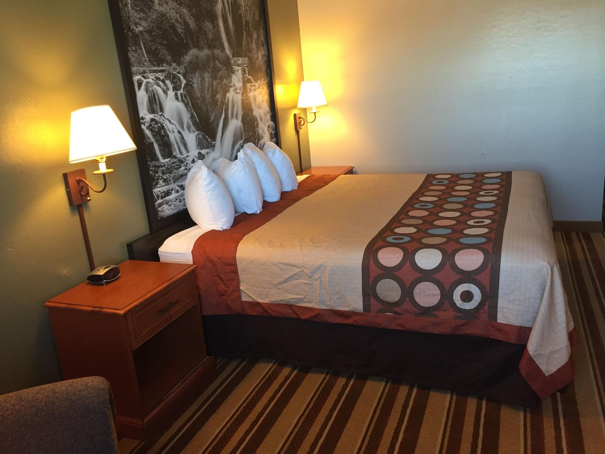 Super 8 By Wyndham Chamberlain Sd Hotell Exteriör bild